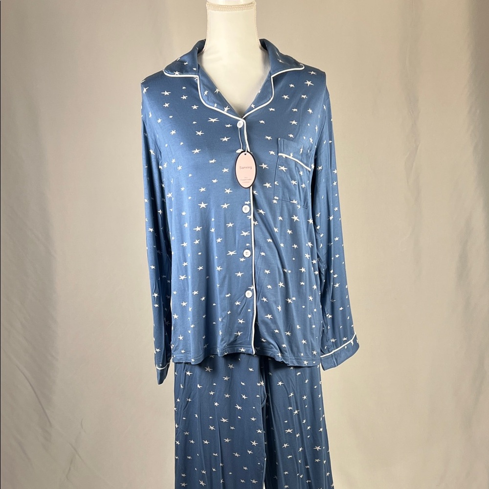 NWT Women's Blue Star Print Pajama Set